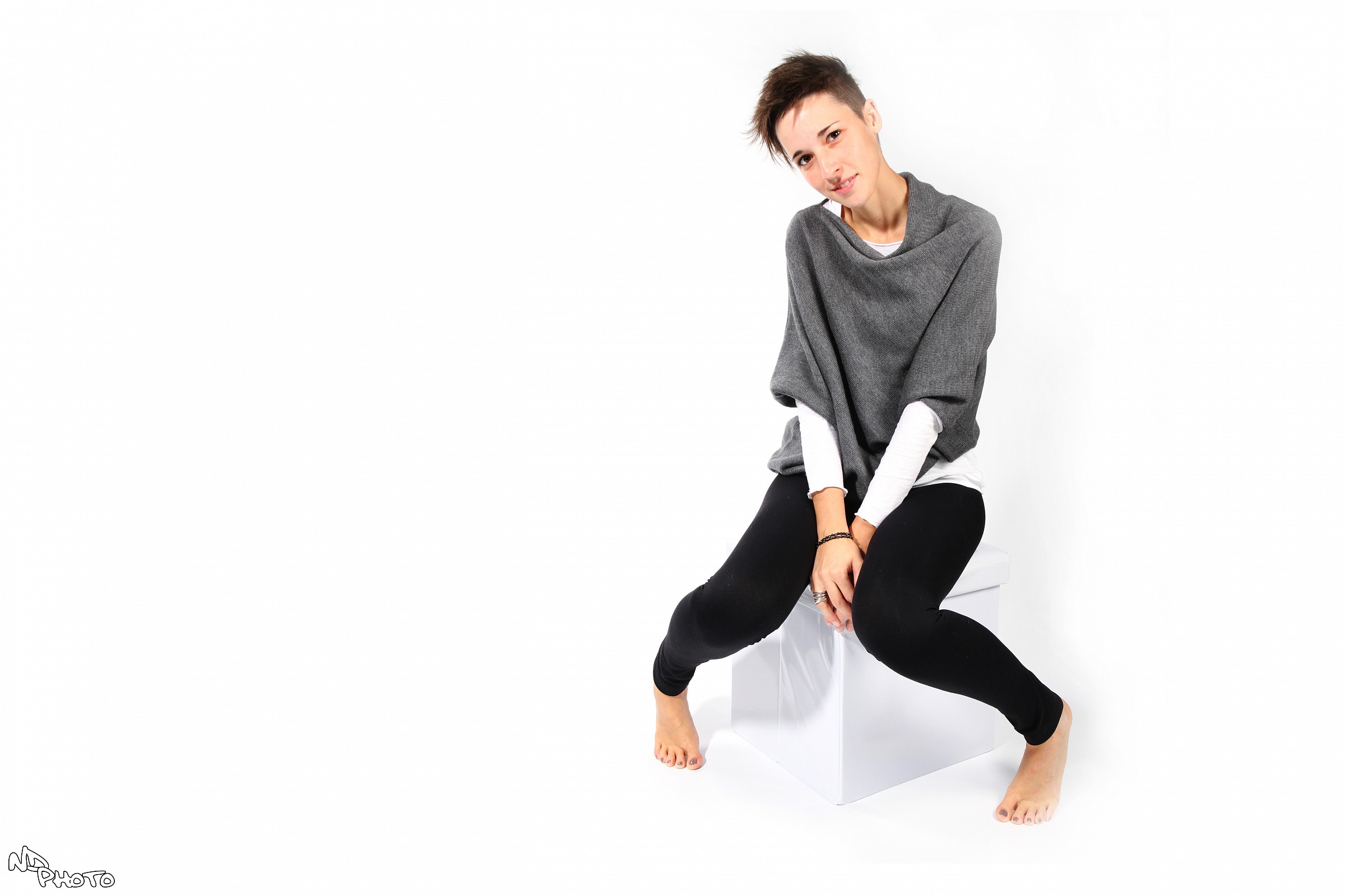 Carlotta - Only White