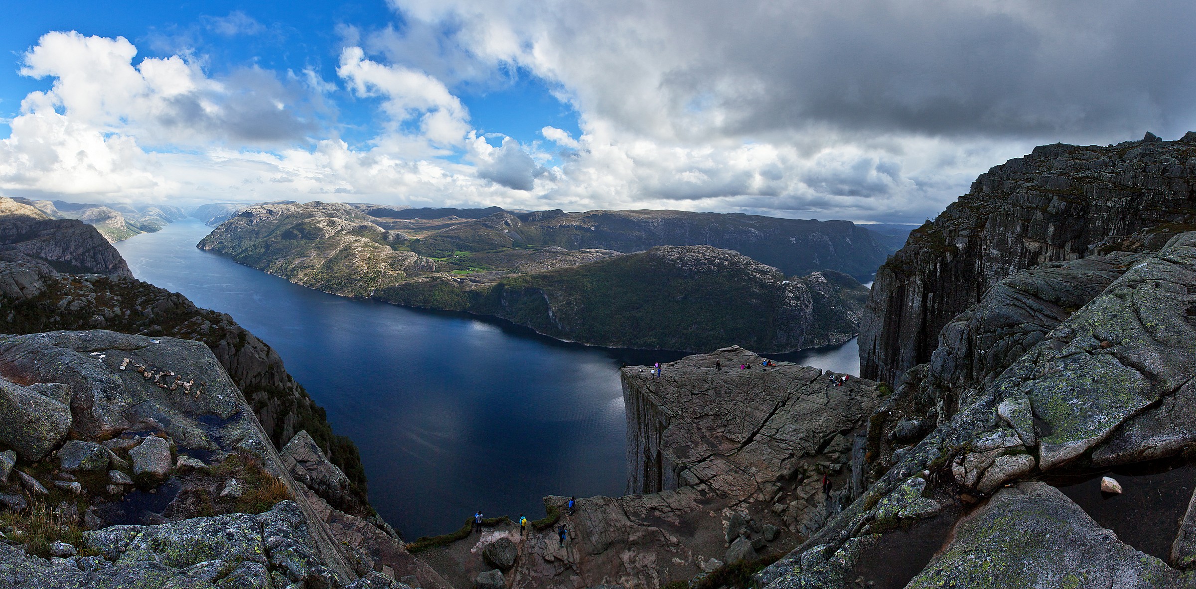 panoramica Preikestolen