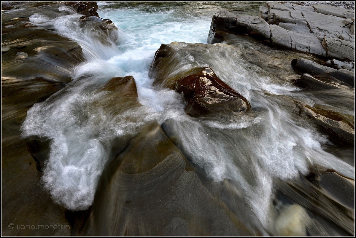 Arzino, stone and water