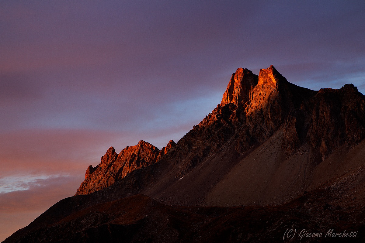 Alba sui monti della Val Clarèe