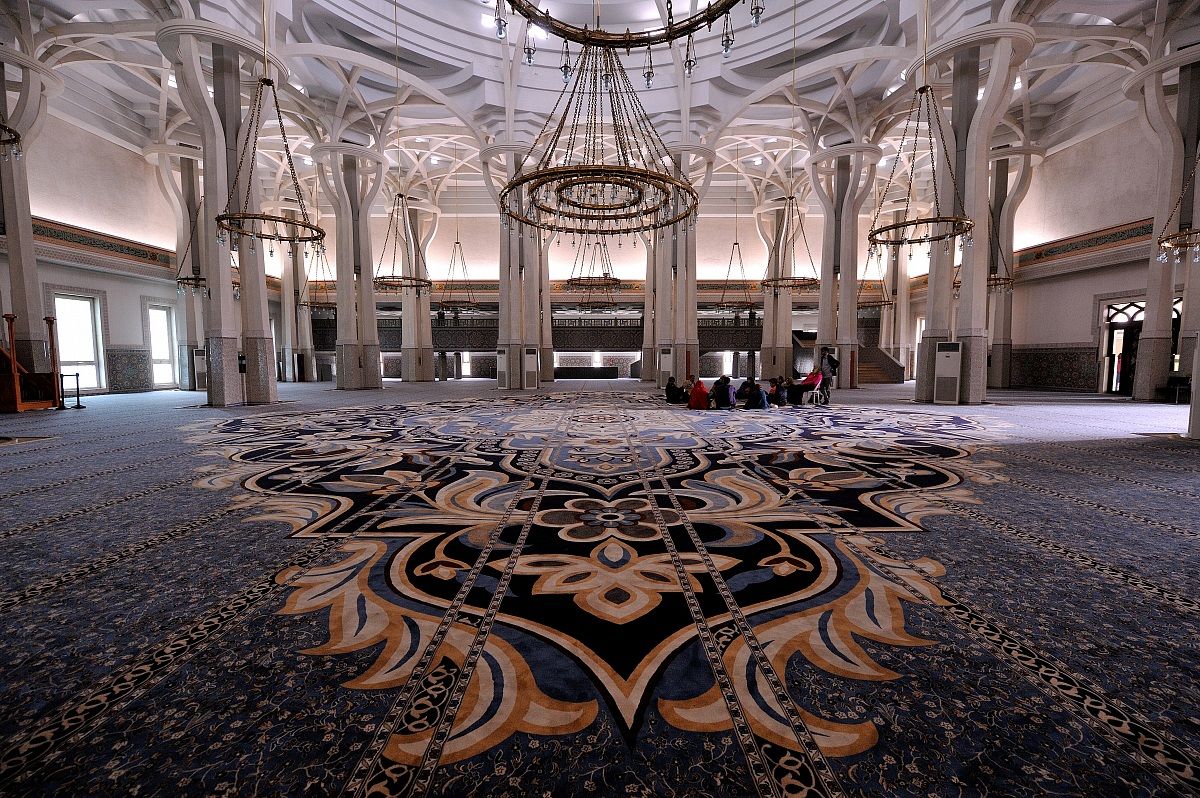 Interno della Moschea di Roma