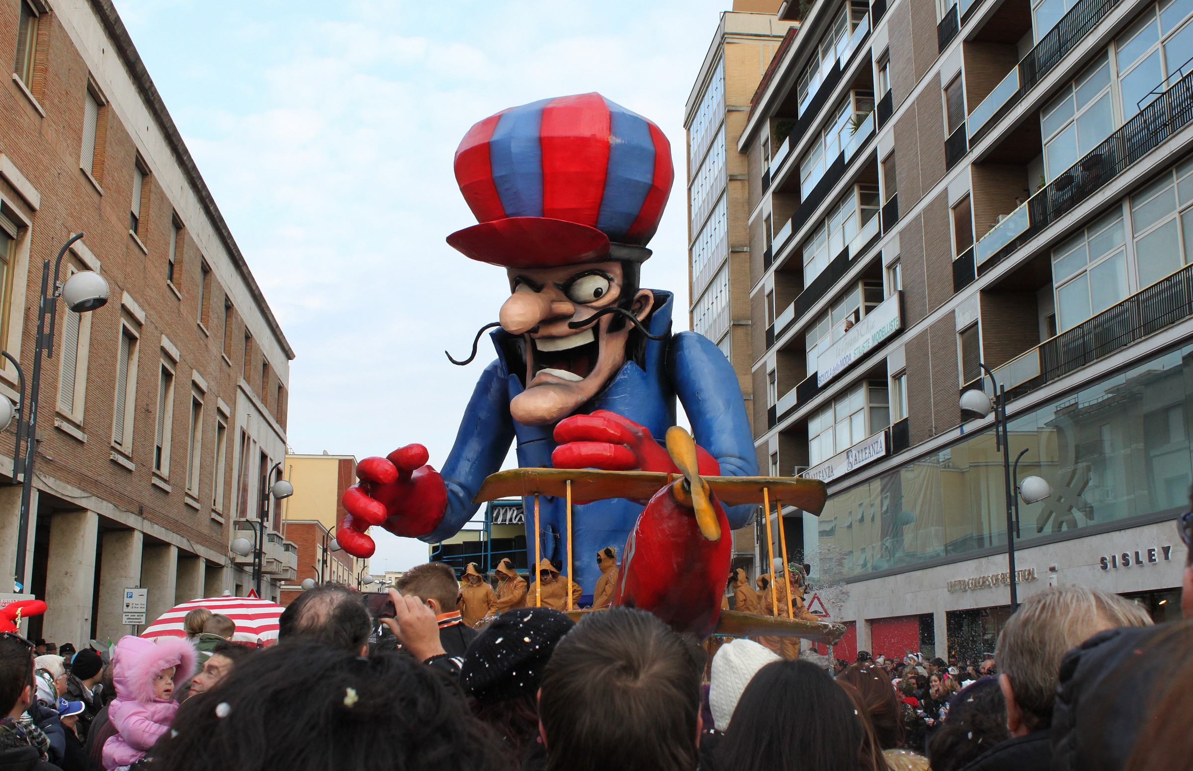 Dick Dastardly - Carnevale in piazza