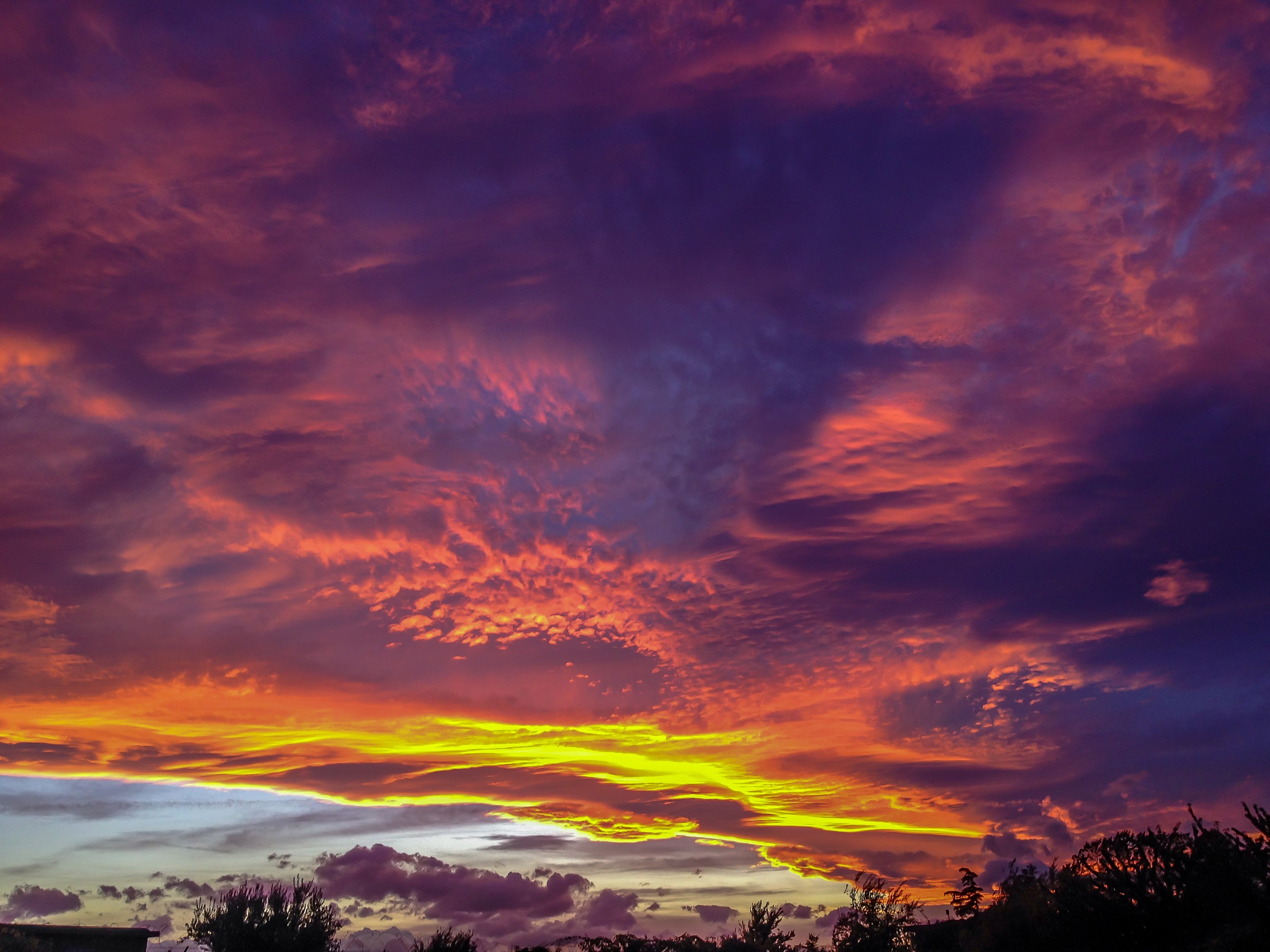 Pure il cielo piange le sue anime