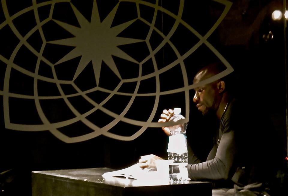 Milano di notte. Dove siamo?