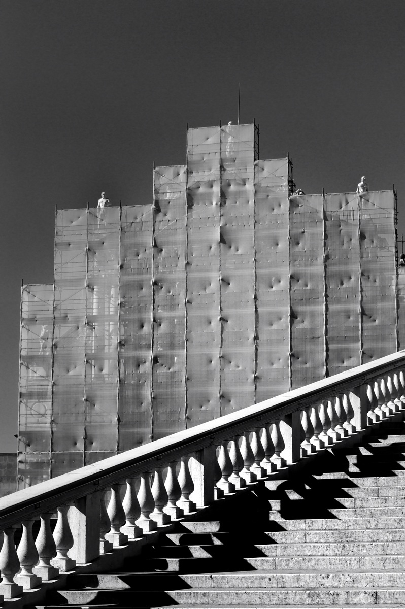 Ponte & ponteggio: e gli Scalzi stanno a guardare