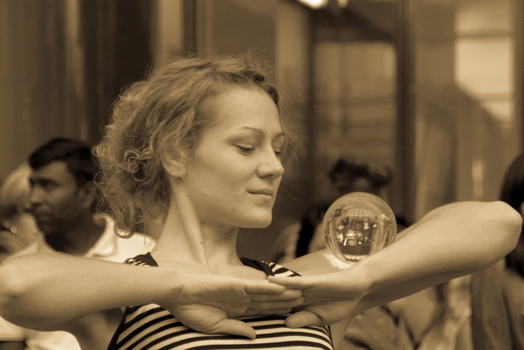 Magic with a crystal ball 3