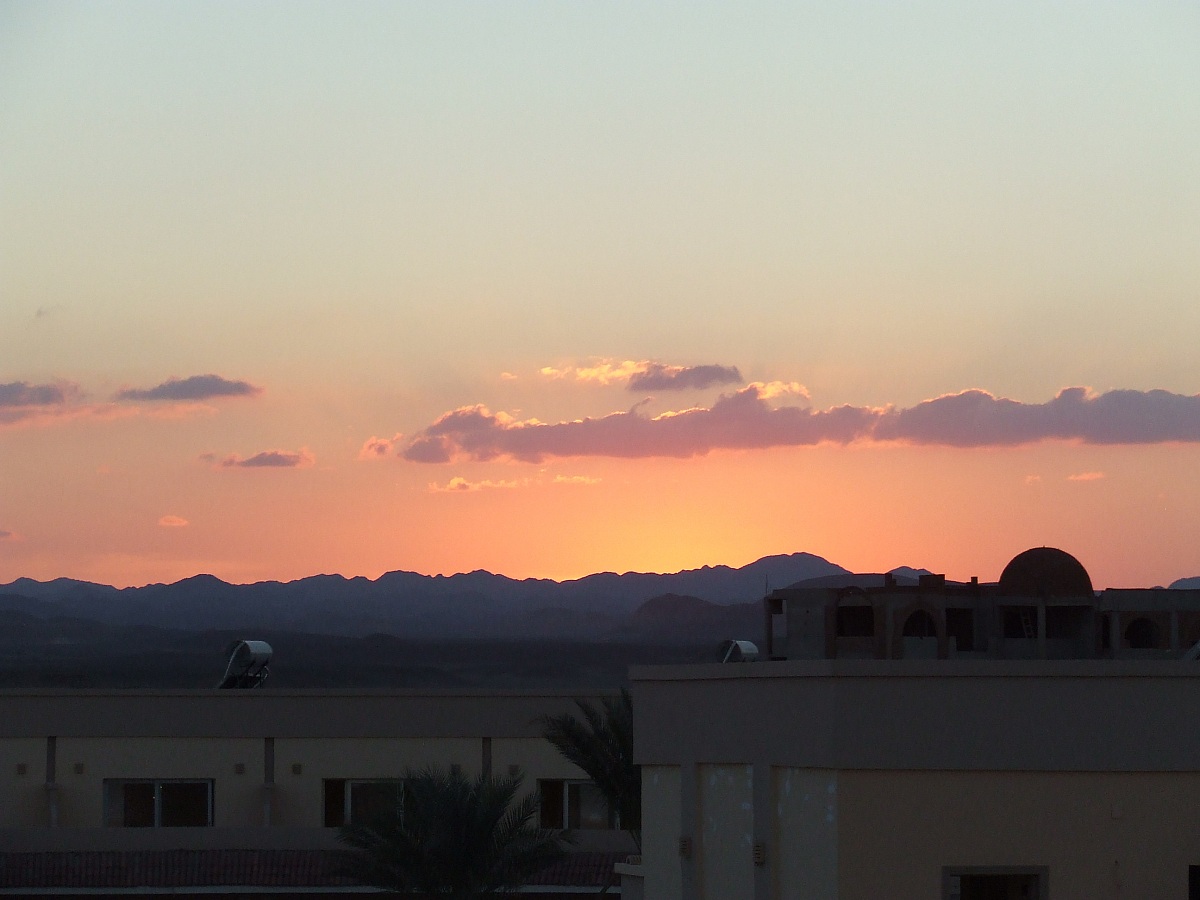 tramonto nel deserto