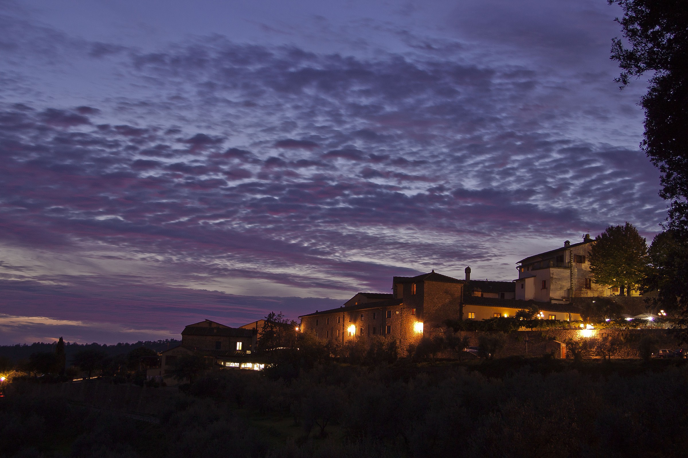 Tramonto su Artimino (Po)