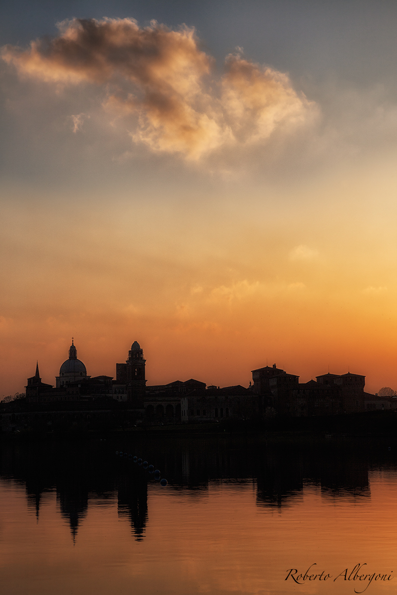 Mantova si specchia