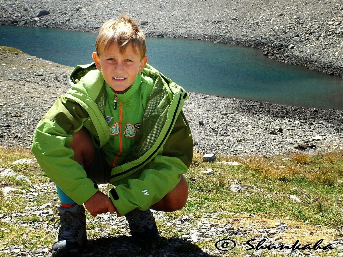 David August 2006 - Tired, Lake Apsoi