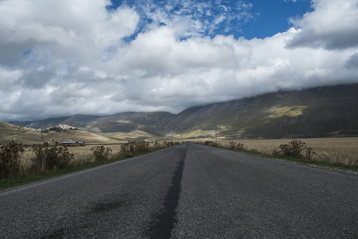 strada per Castelluccio