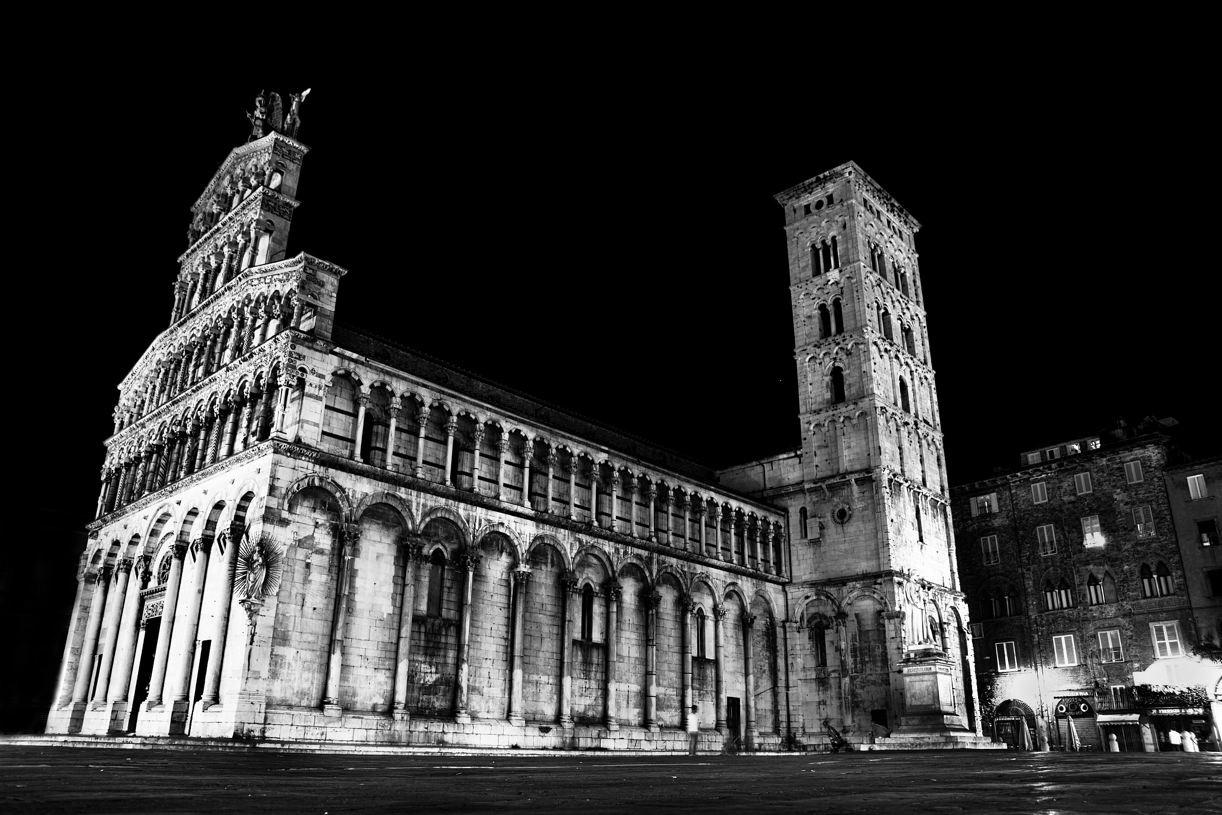 Lucca, Piazza San Michele