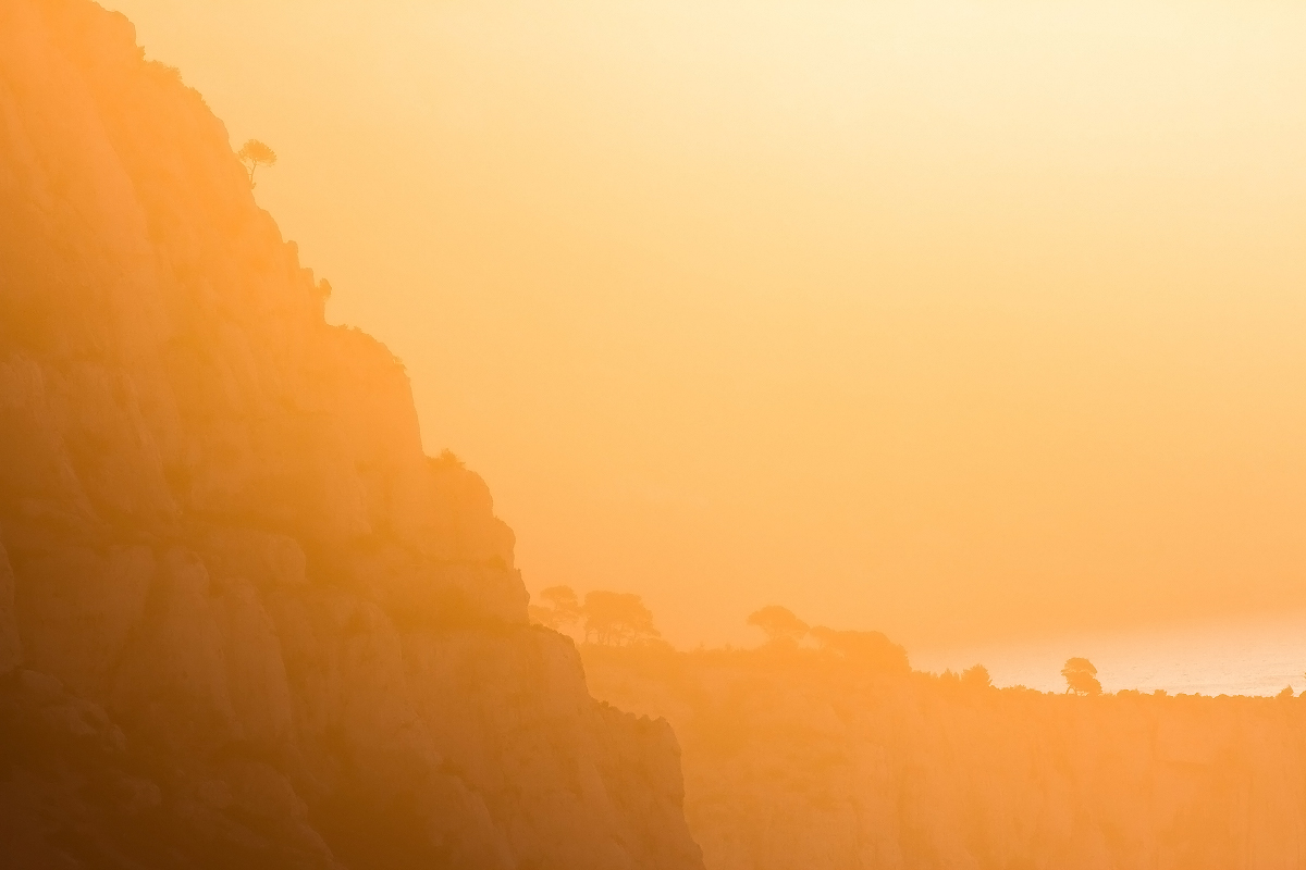 Badlands National Park (Marseille, FR) at dawn