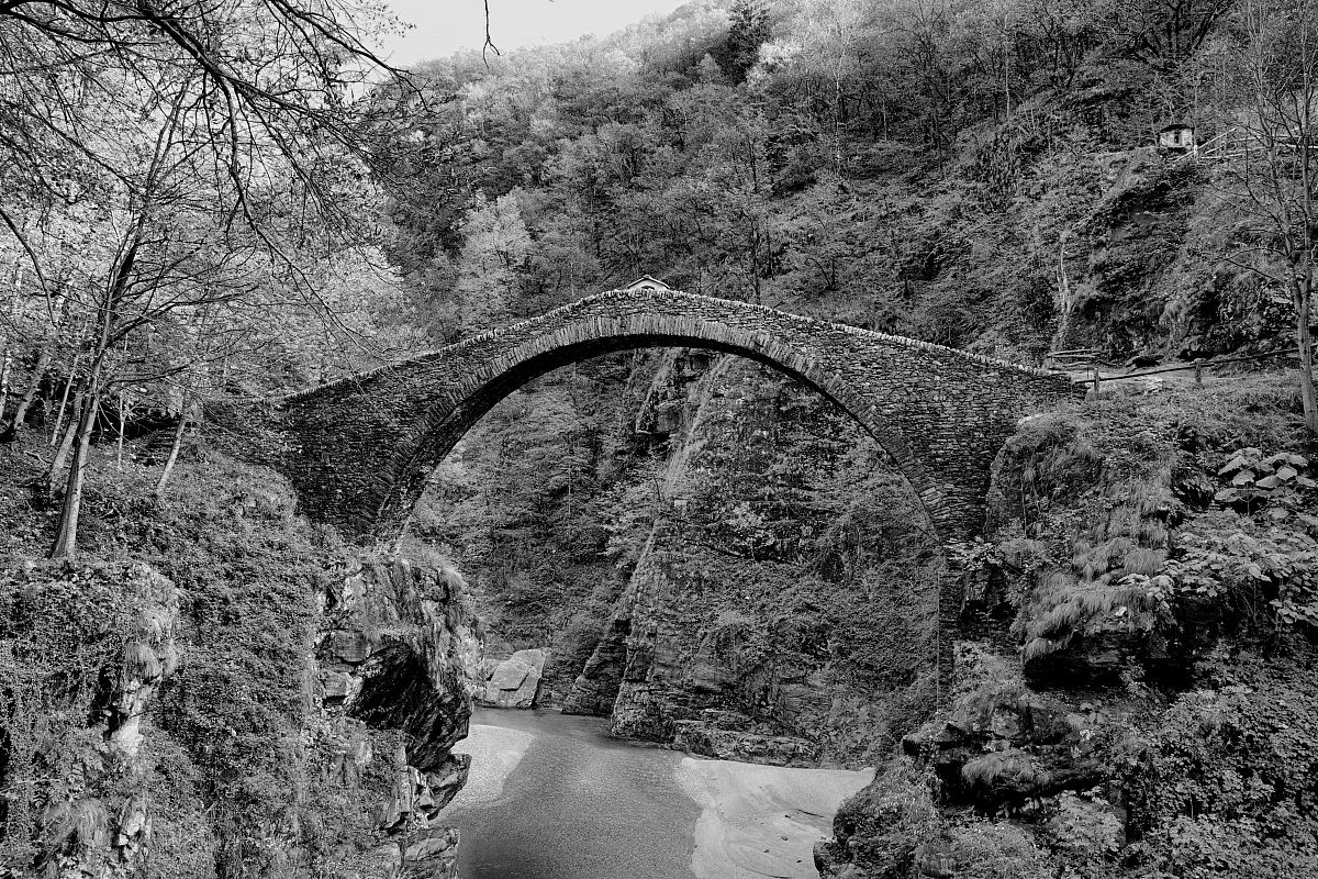 Roman bridge infrangna