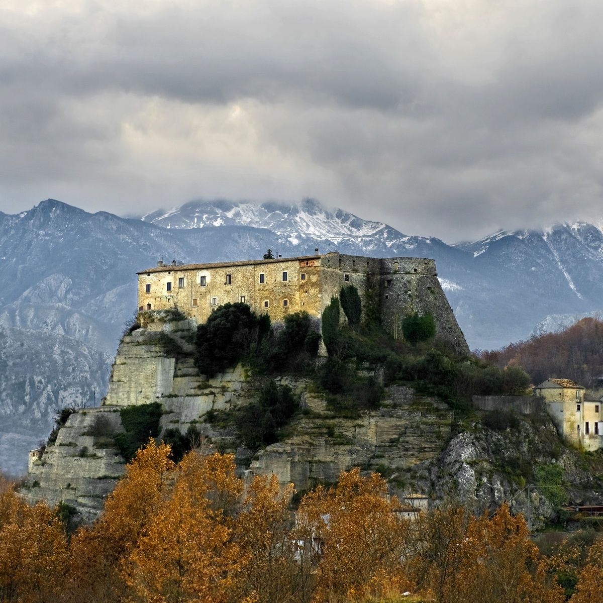 The castle of Cerro al Volturno
