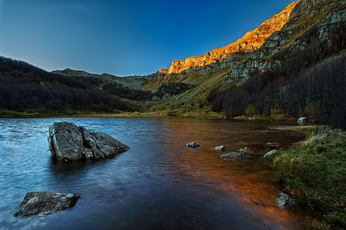 Sunrise at Lake Baccio