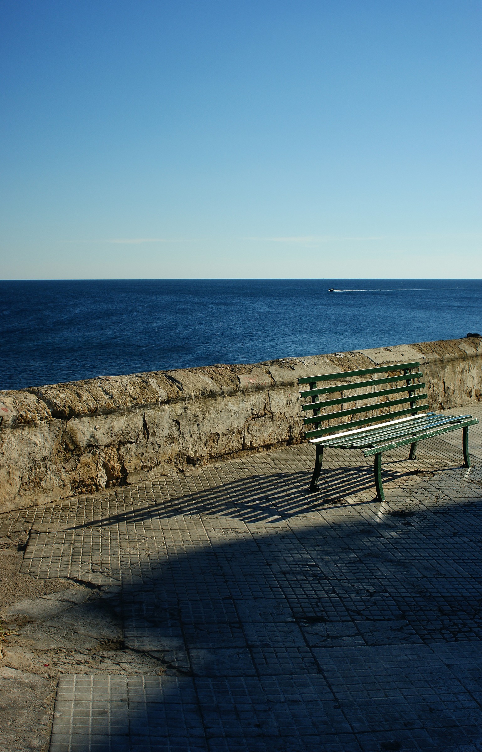 bench and sea of ??Puglia ..