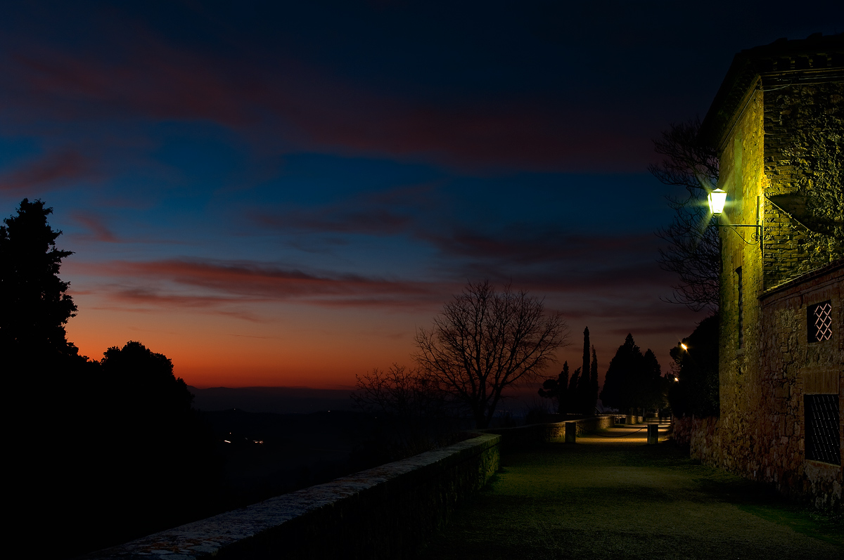 Pienza lungo le mura.