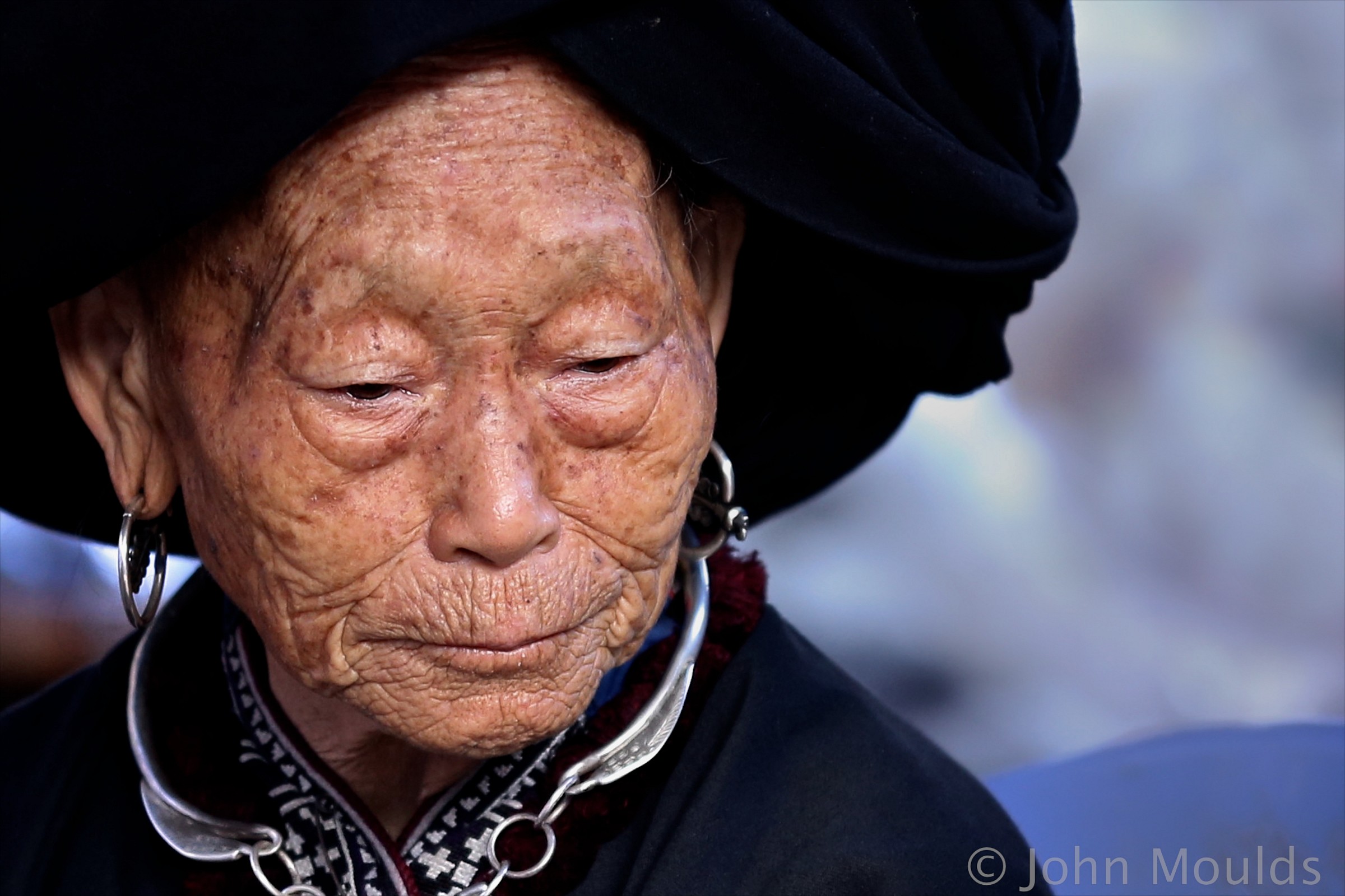 Black Dao, Sin Ho Market, Vn...