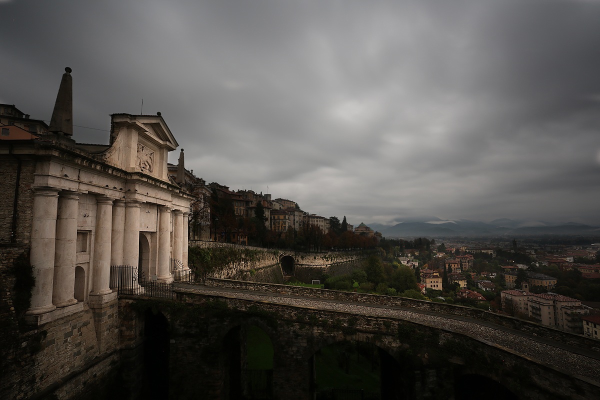 the dark day from london ..