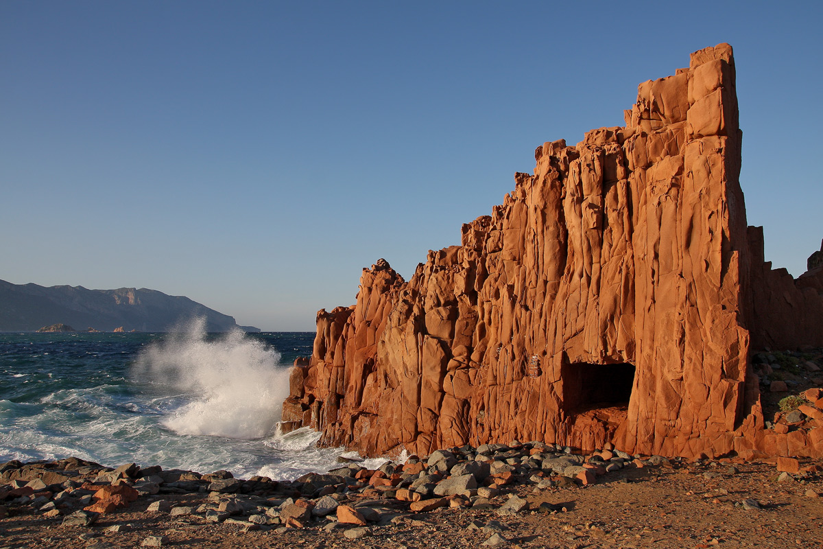 Tramonto alle scogliere di Arbatax