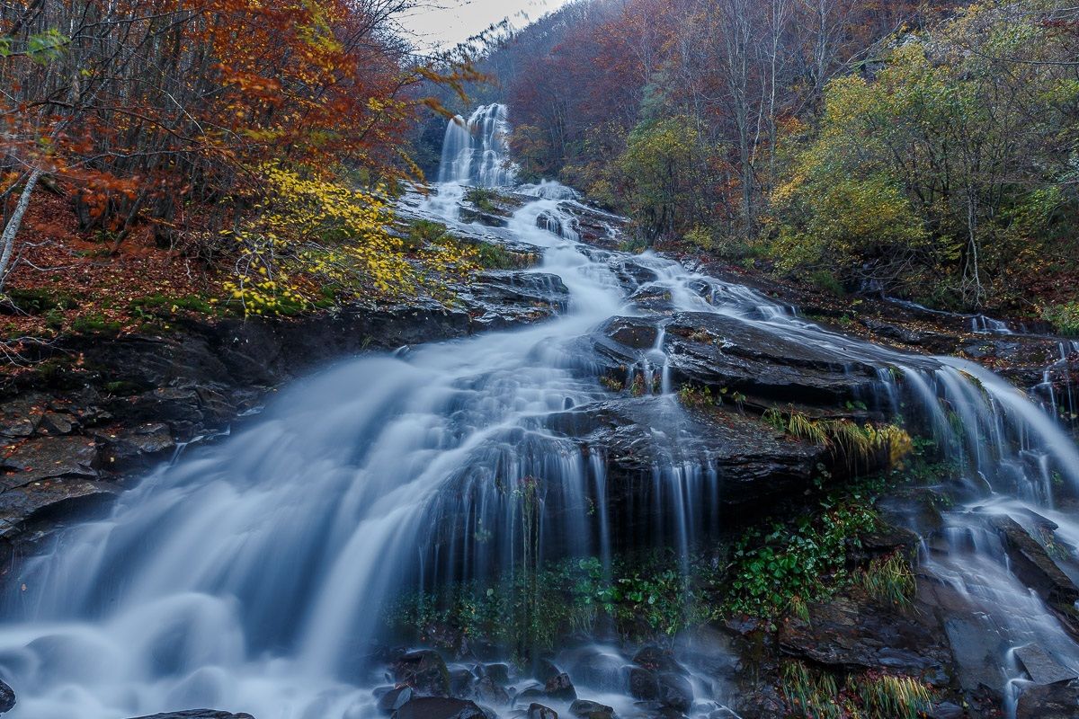 Cascate del doccione in autunno