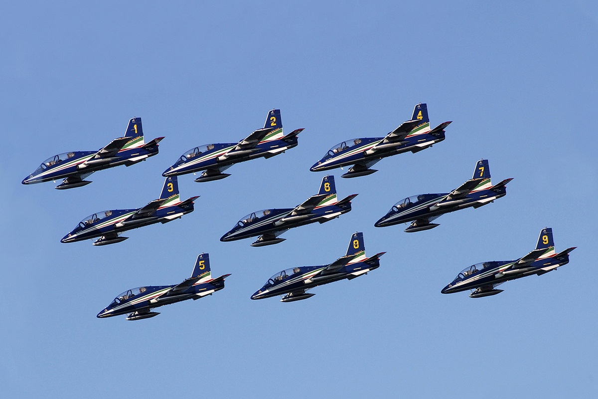 Pattuglia acobatica,frecce tricolori.