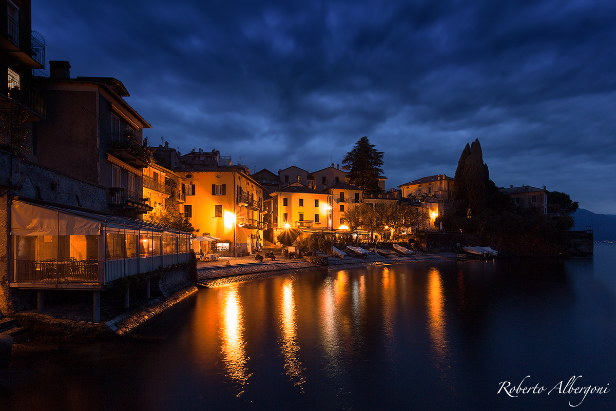 Ora blu a Varenna
