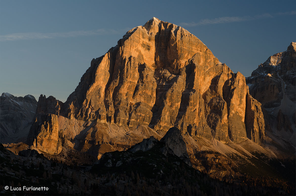 Sunrise on 5 Torri and Tofana