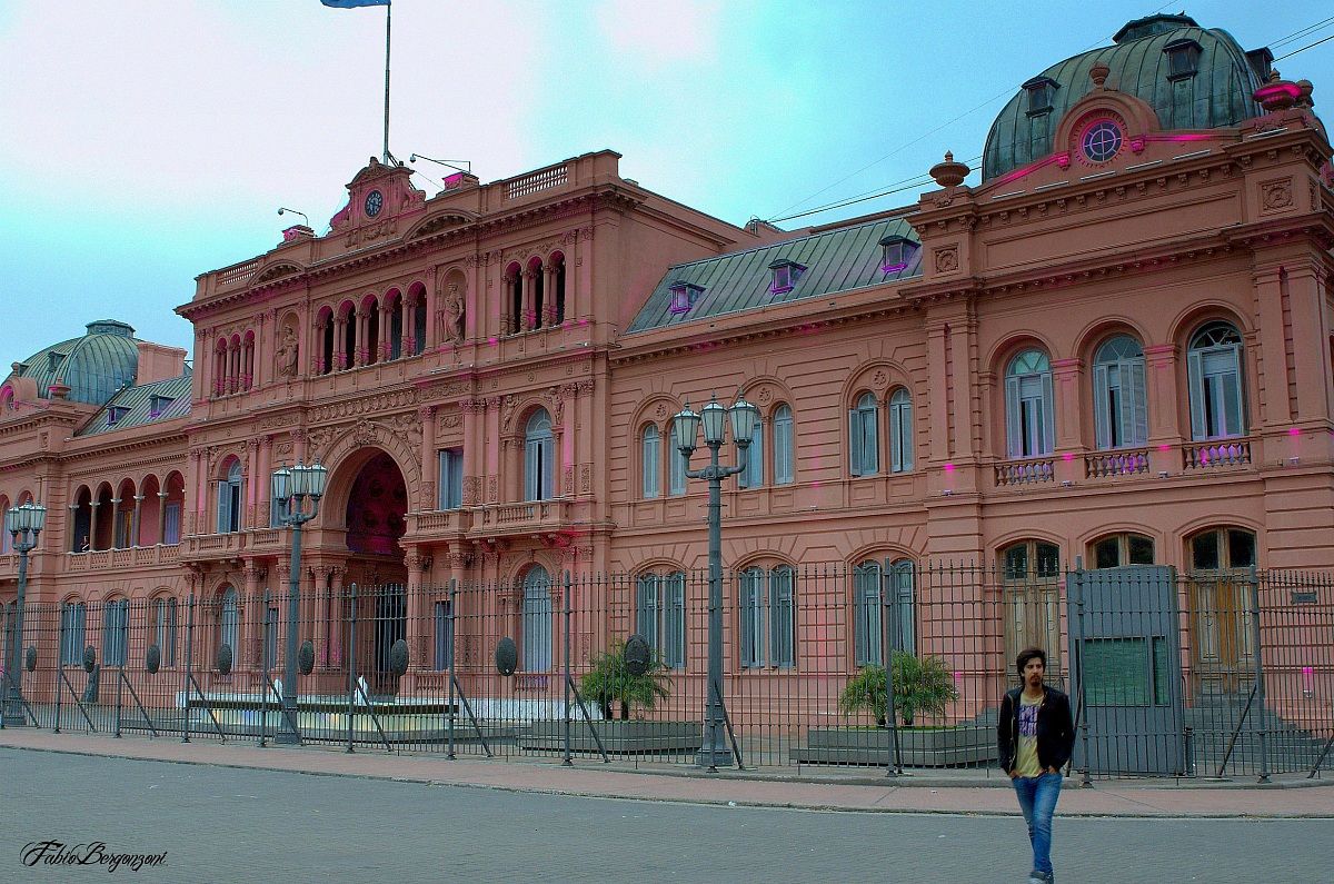 la casa rosada