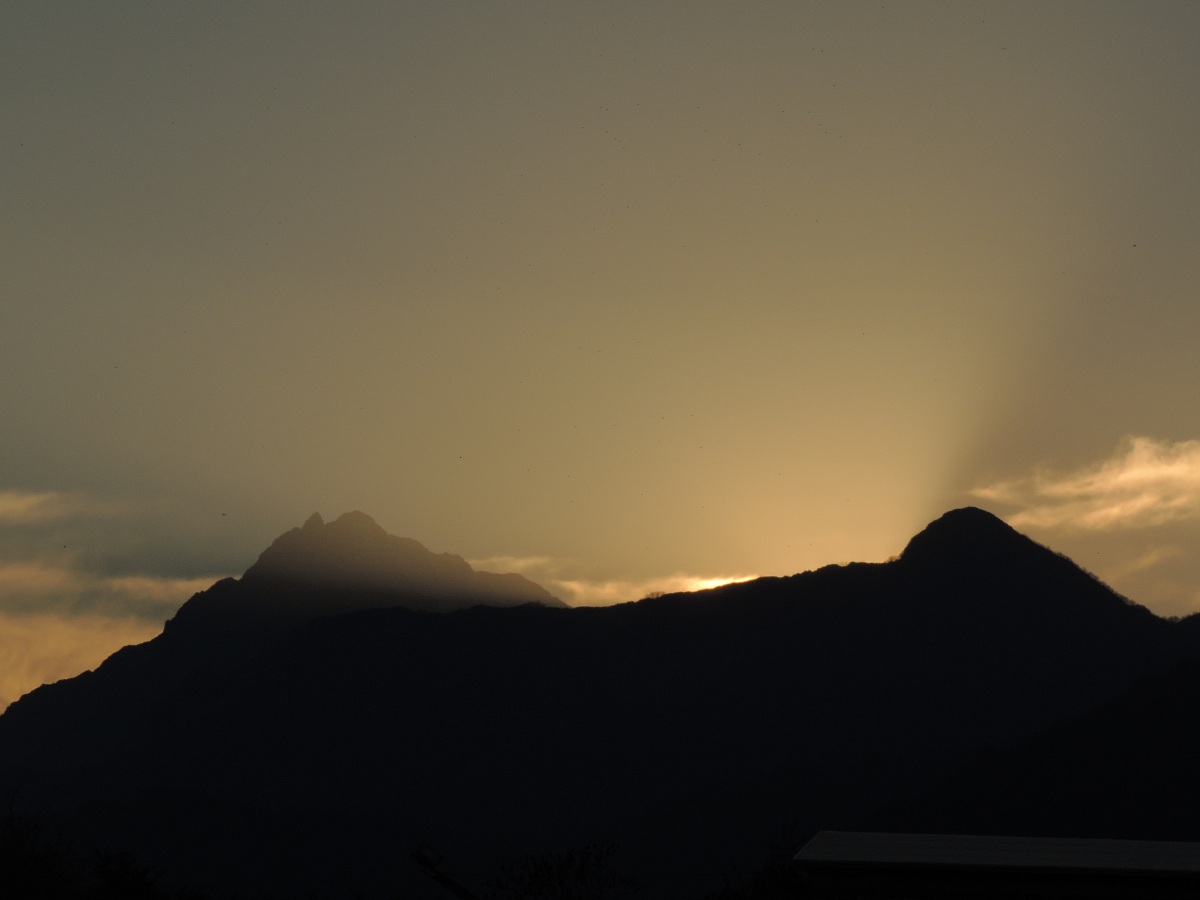 tramonto tra il matto e il saben