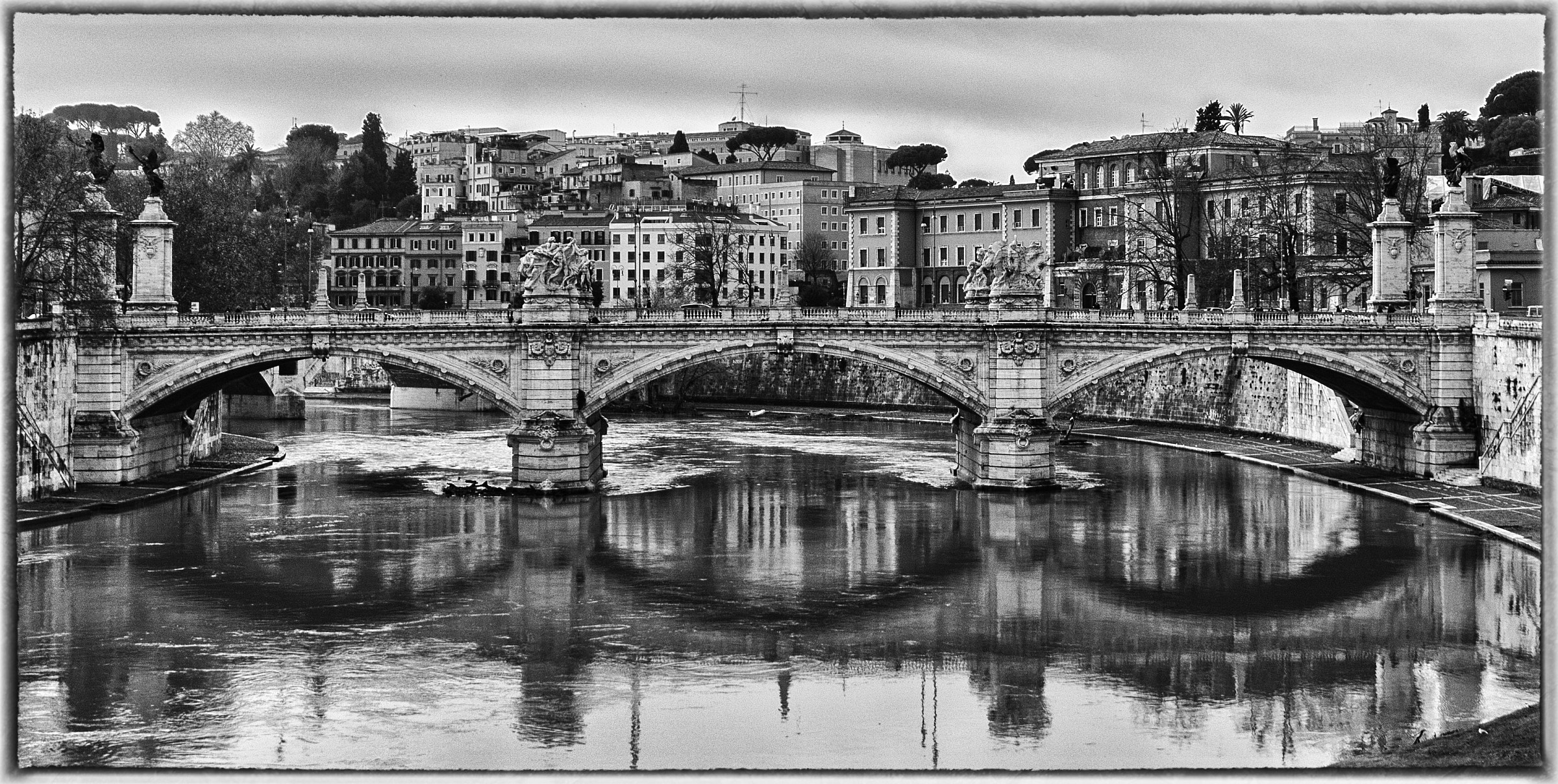 B/W Rome
