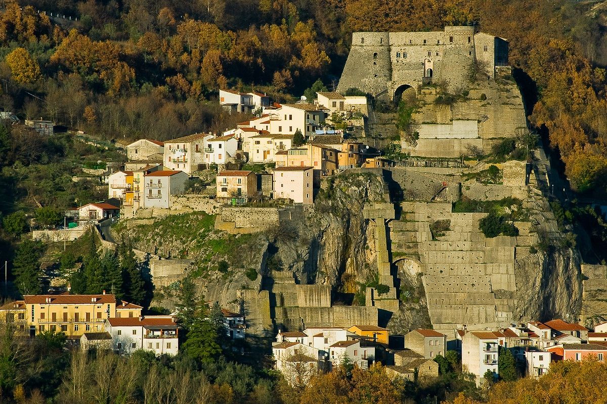 Castle of Cerro al Volturno