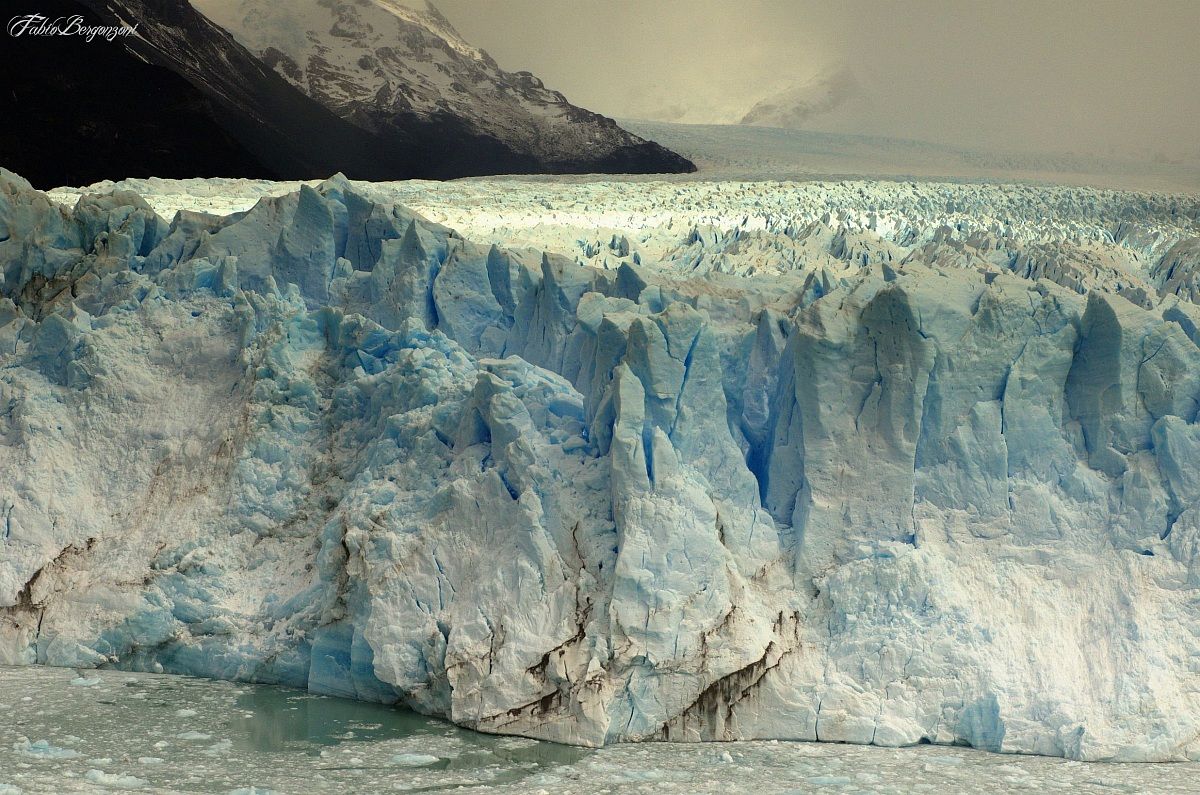 Perito Moreno, luce variabile