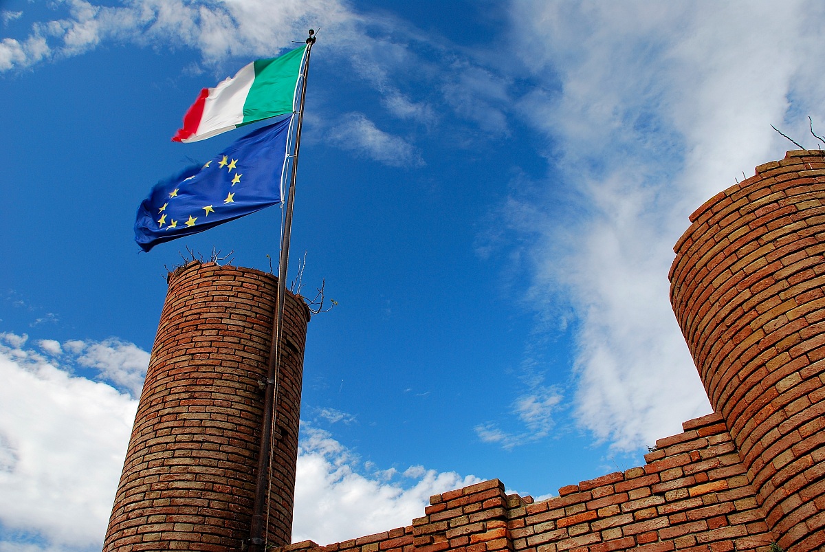 Bandiere al vento - Torre di San Miniato