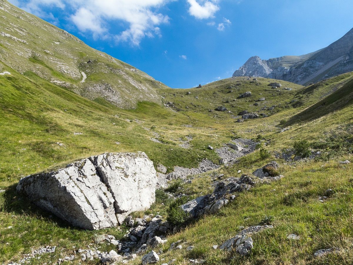 Towards the Lago di Pilato 2