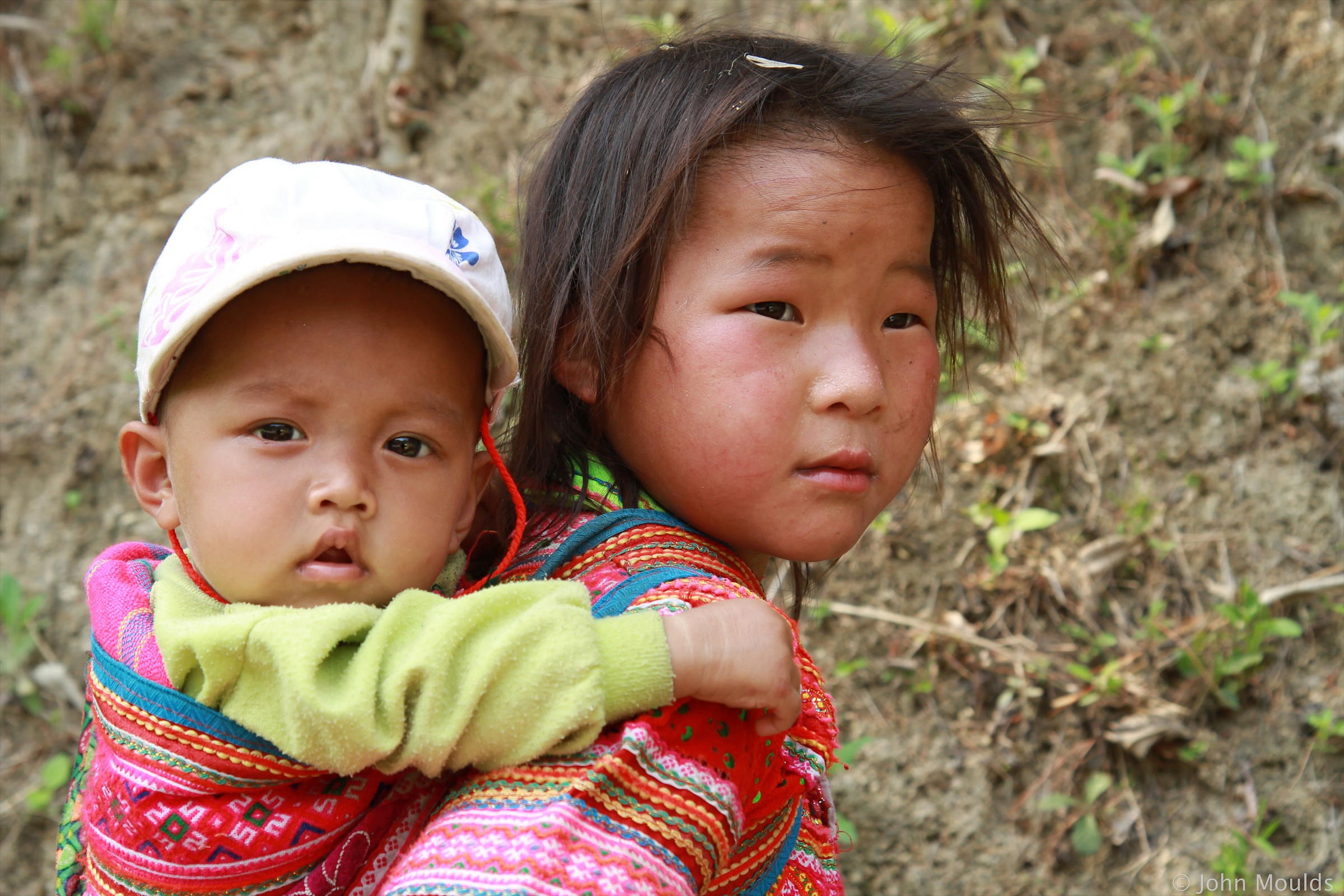 Fratelli, Hoang Su Phi ...