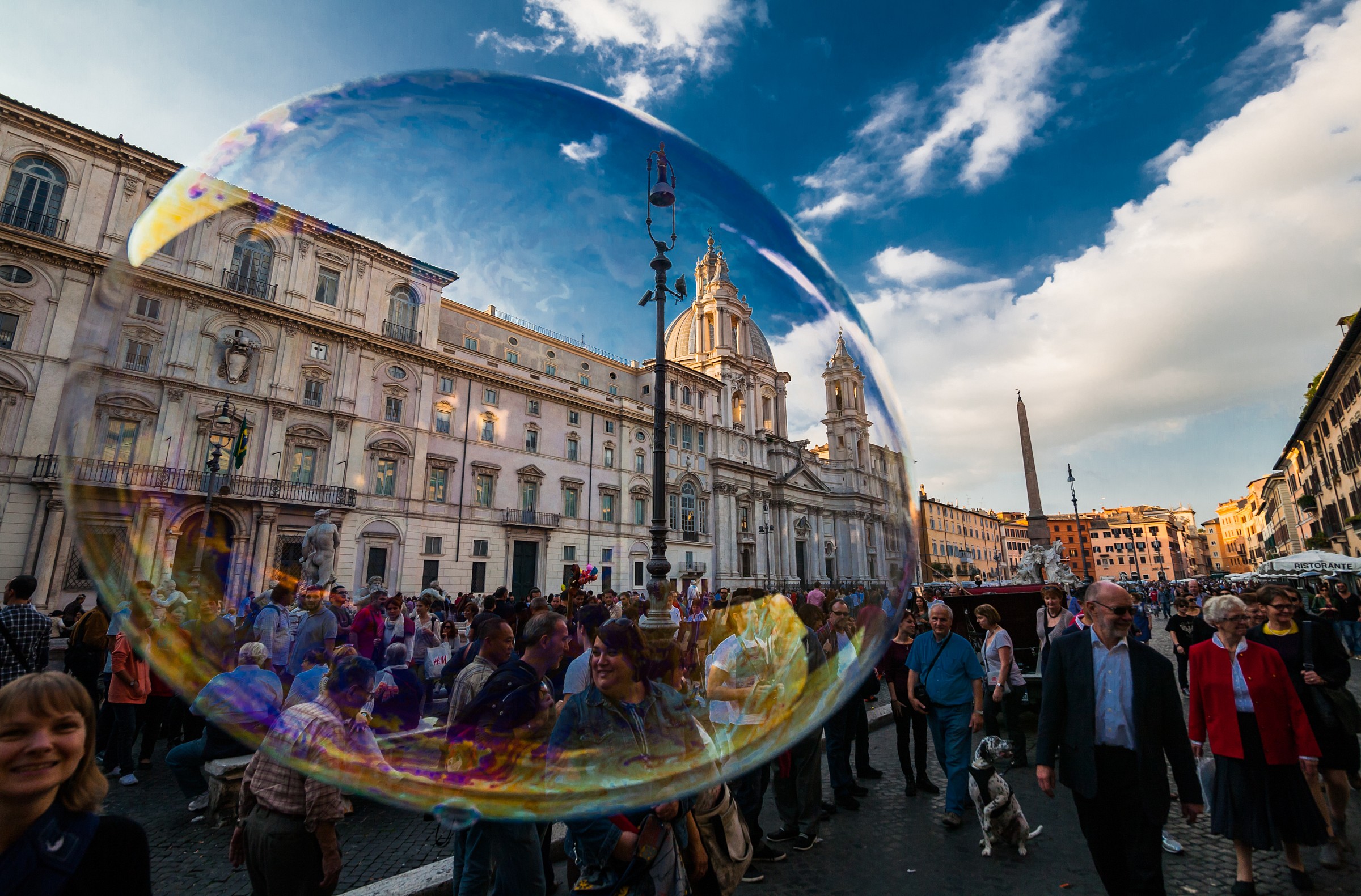 bubbles in Piazza Navona