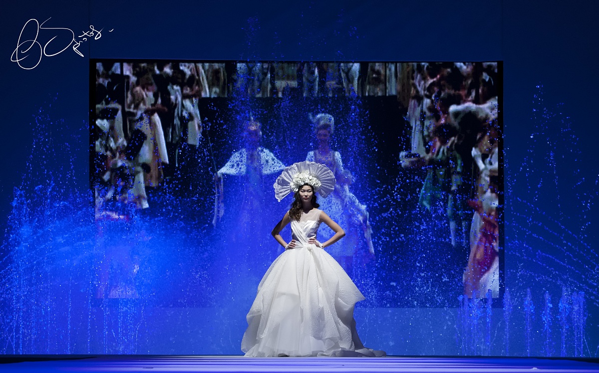 Pinella Passaro Bride Parade