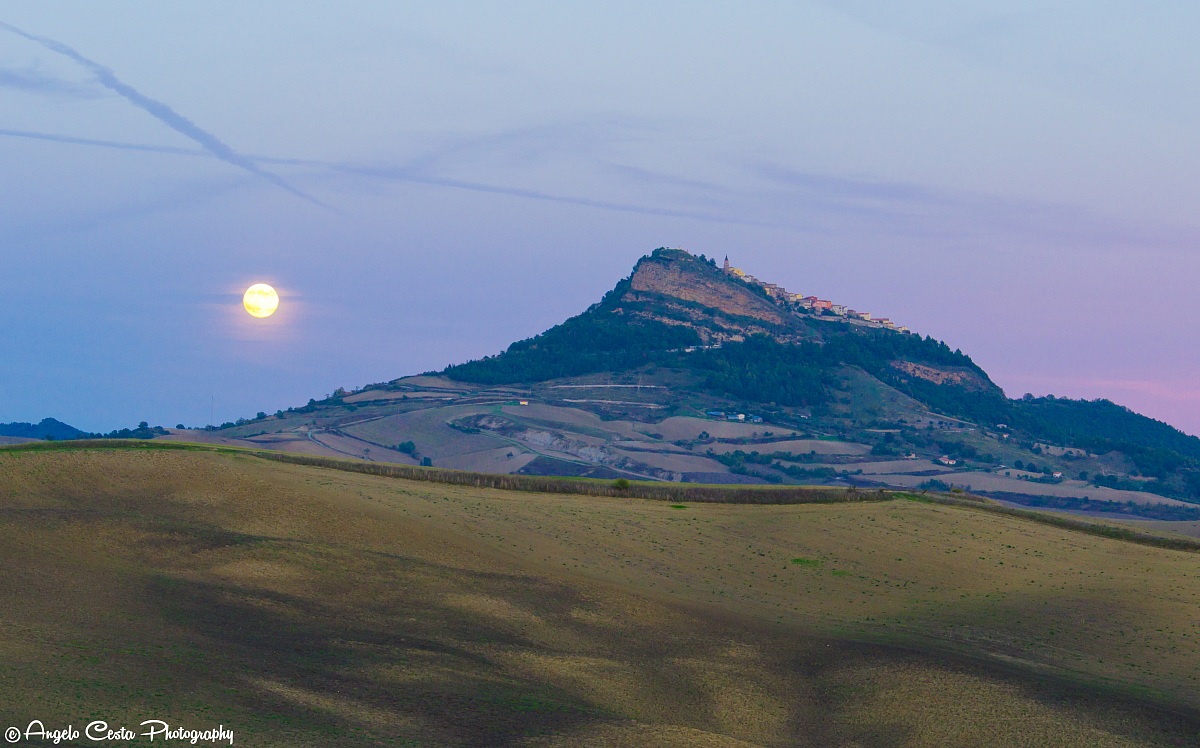 L'alba di una nuova Luna