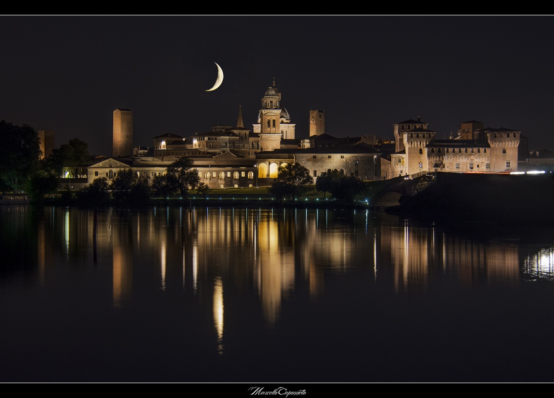 Reflexing Moon. Mantova
