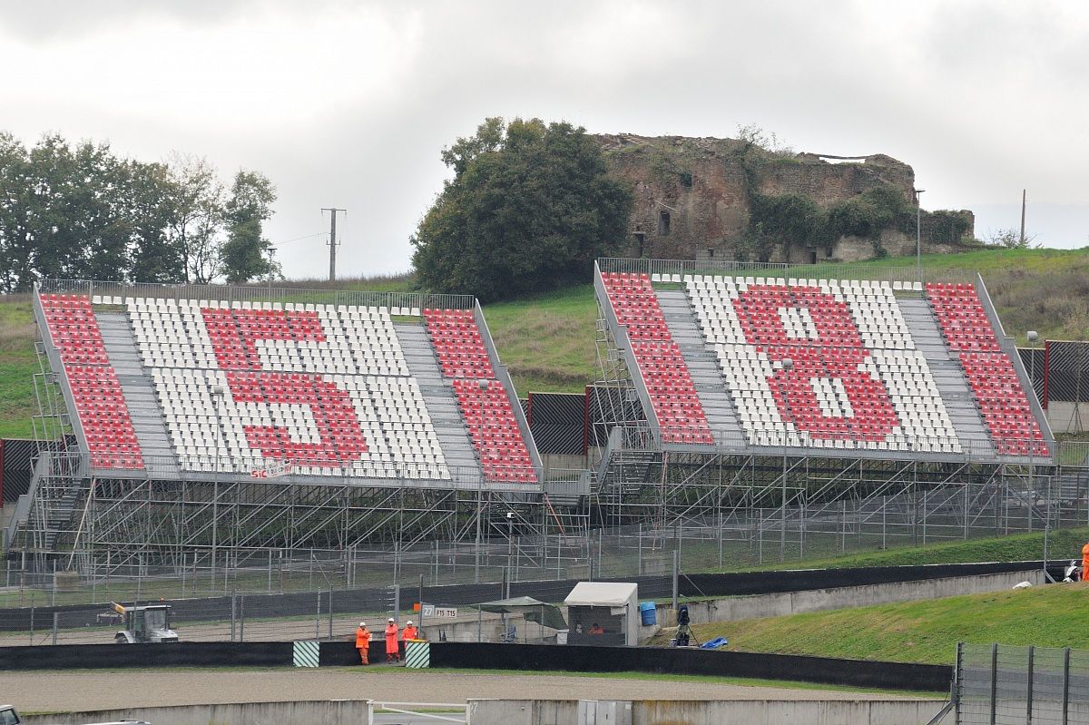 Finali Mondiali Ferrari 2013-Tribuna Simoncelli