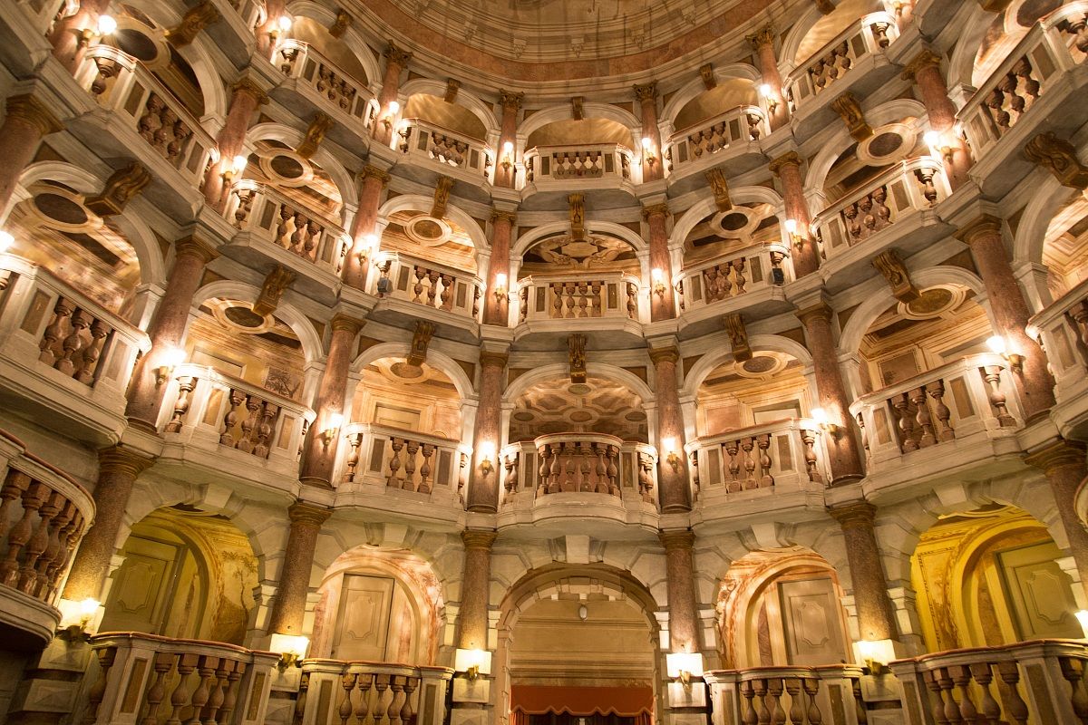 Mantua - Teatro Bibienas