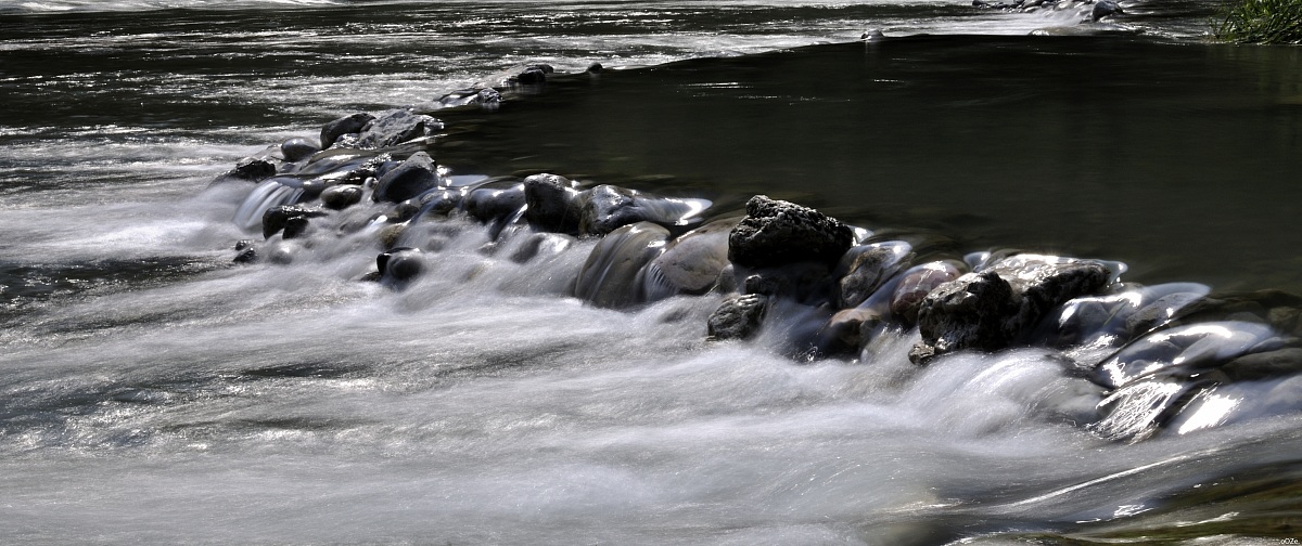 The slow flow of Sarca