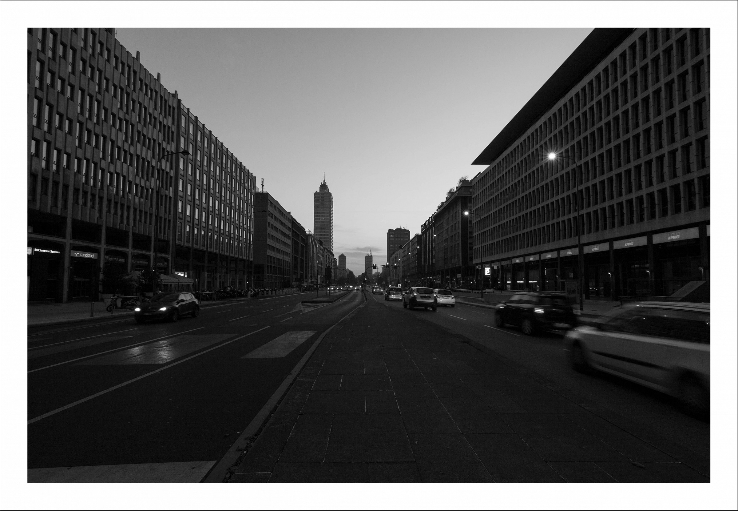 Milano - Via Vittor Pisani