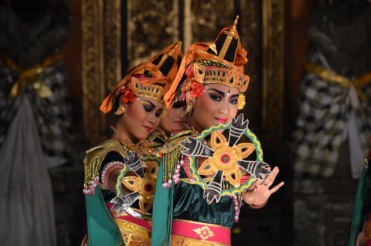 questa e' la legong dance