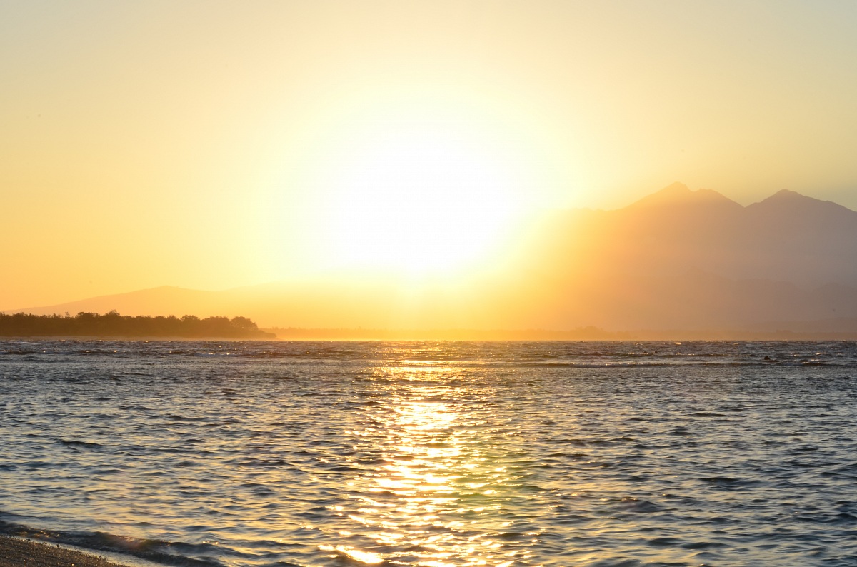 le sei di mattina in indonesia