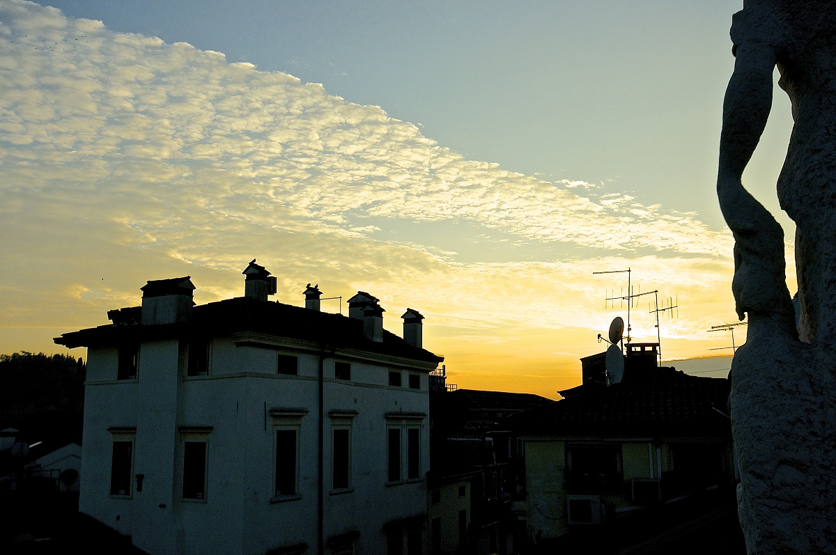 sunset over the town 'vicenza.
