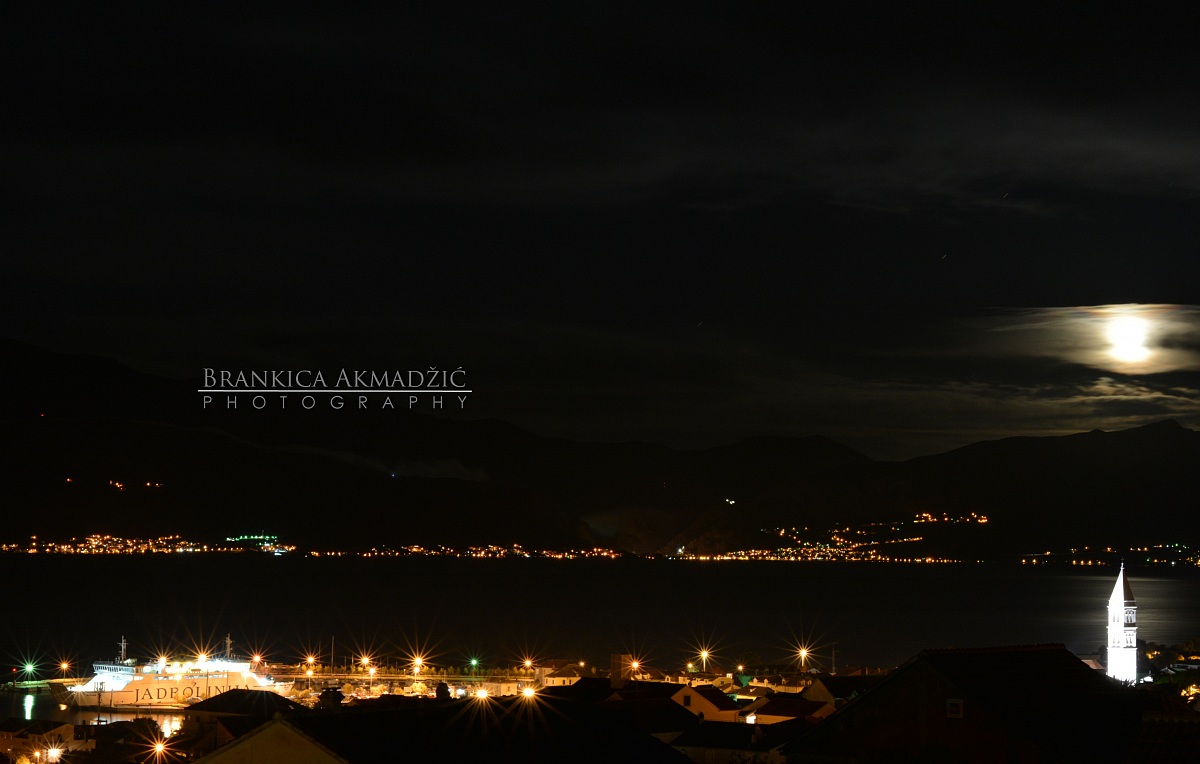 Panoramic view of Supetar harbour and Dalmatian coastli