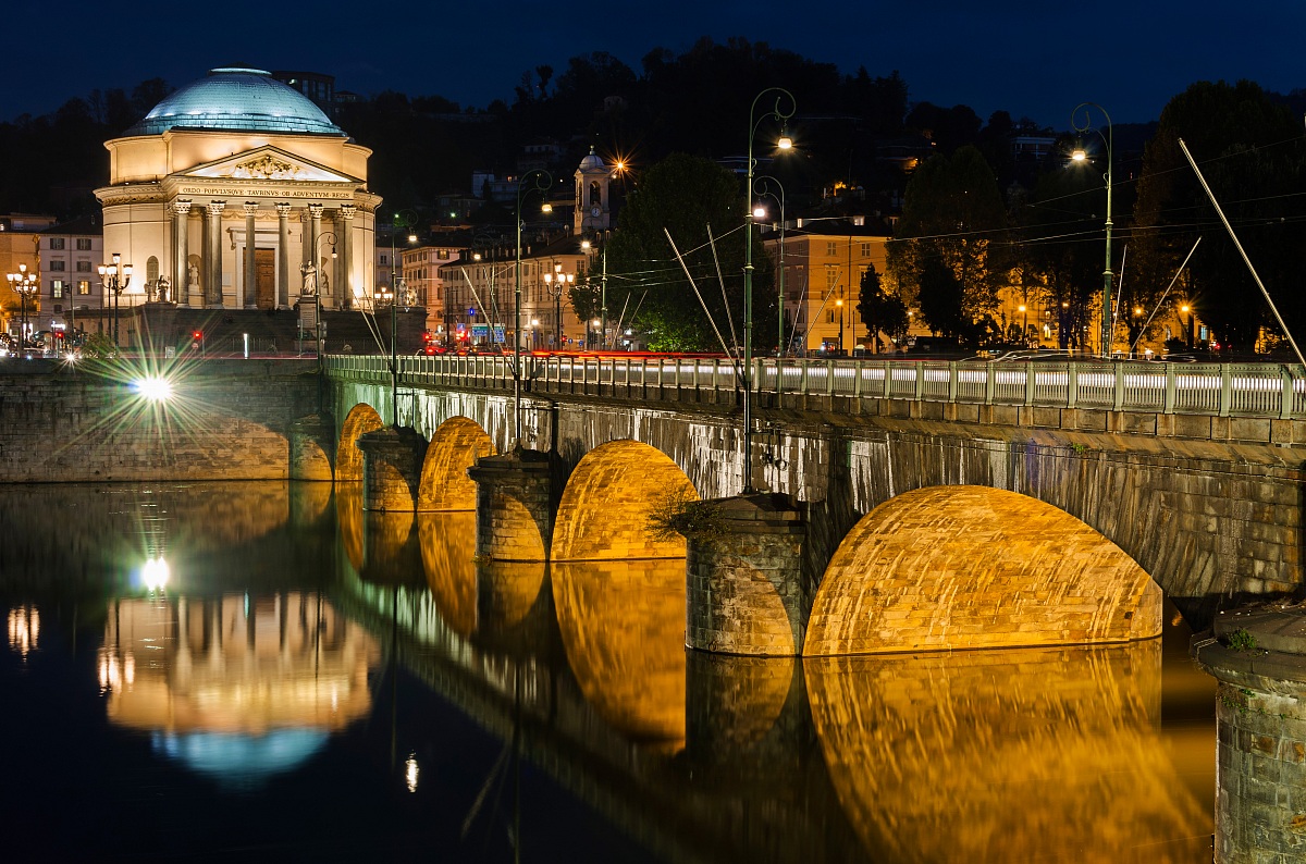 Great Mother and bridge Vittorio Emanuele I